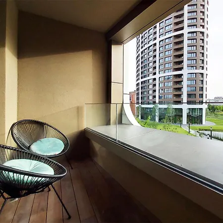 Skypark Spacious Free Parking * Bratislava