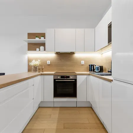 Skypark Spacious Free Parking Apartmán